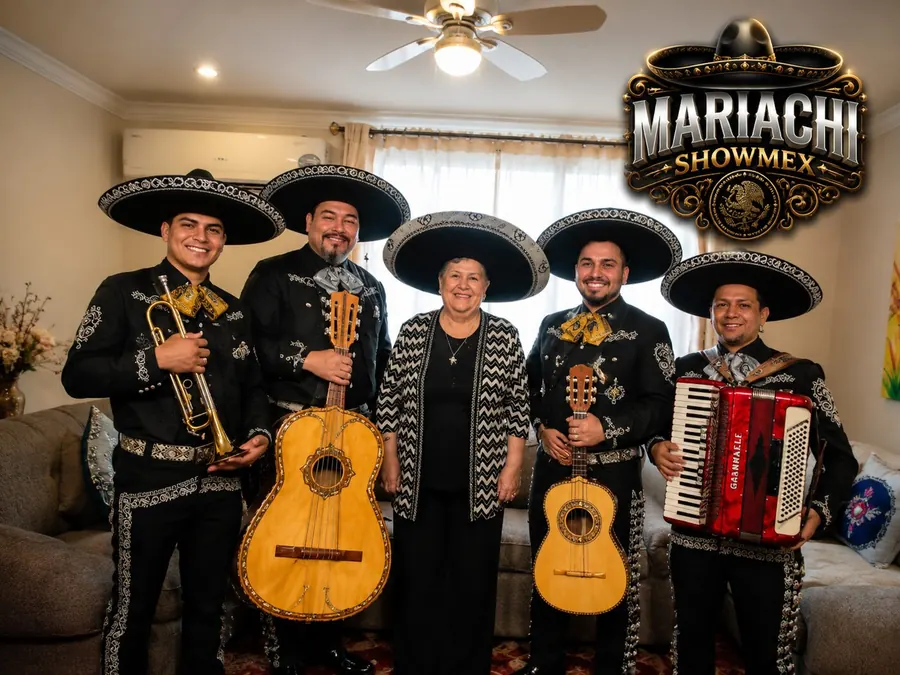 Mariachis para una celebración de cumpleaños en Santiago