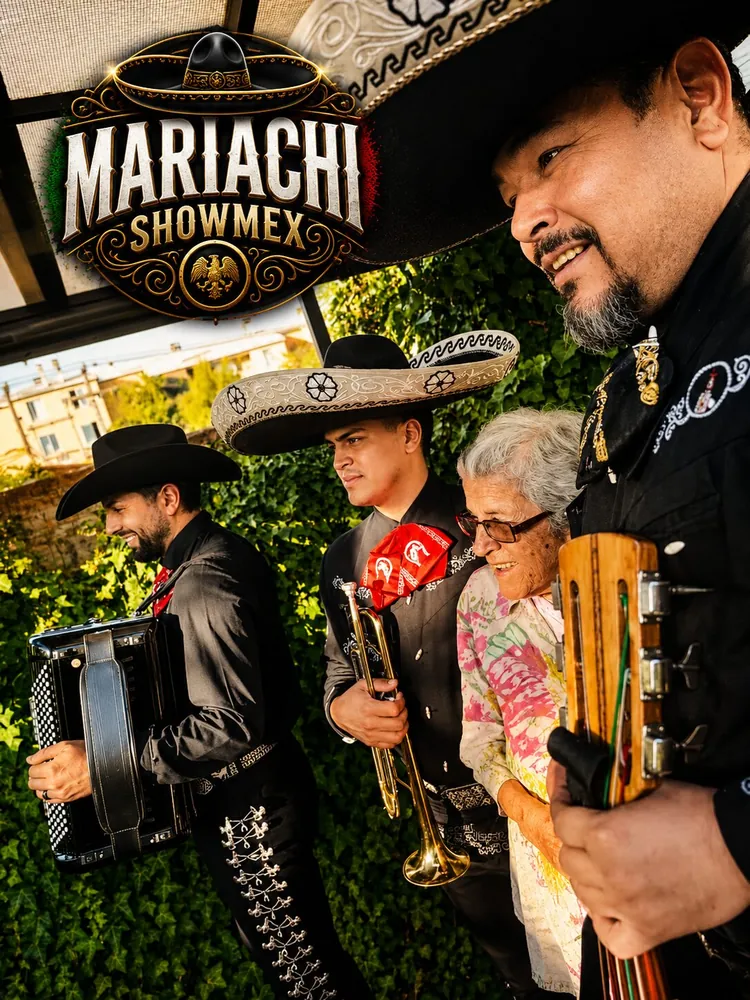 Mariachis a domicilio de MariachiShowMex presentándose en vivo en Santiago